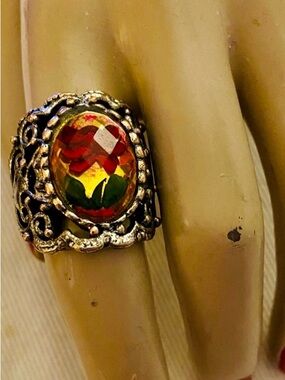 Vintage Lucite rose statement ring